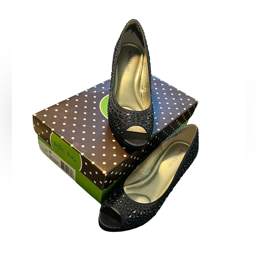 Navy Stone Kelly Katie Pumps SZ 8 New Year’s Eve